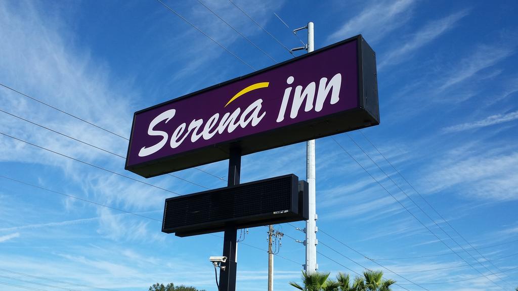 Serena Inn Citrus Ridge Exterior photo