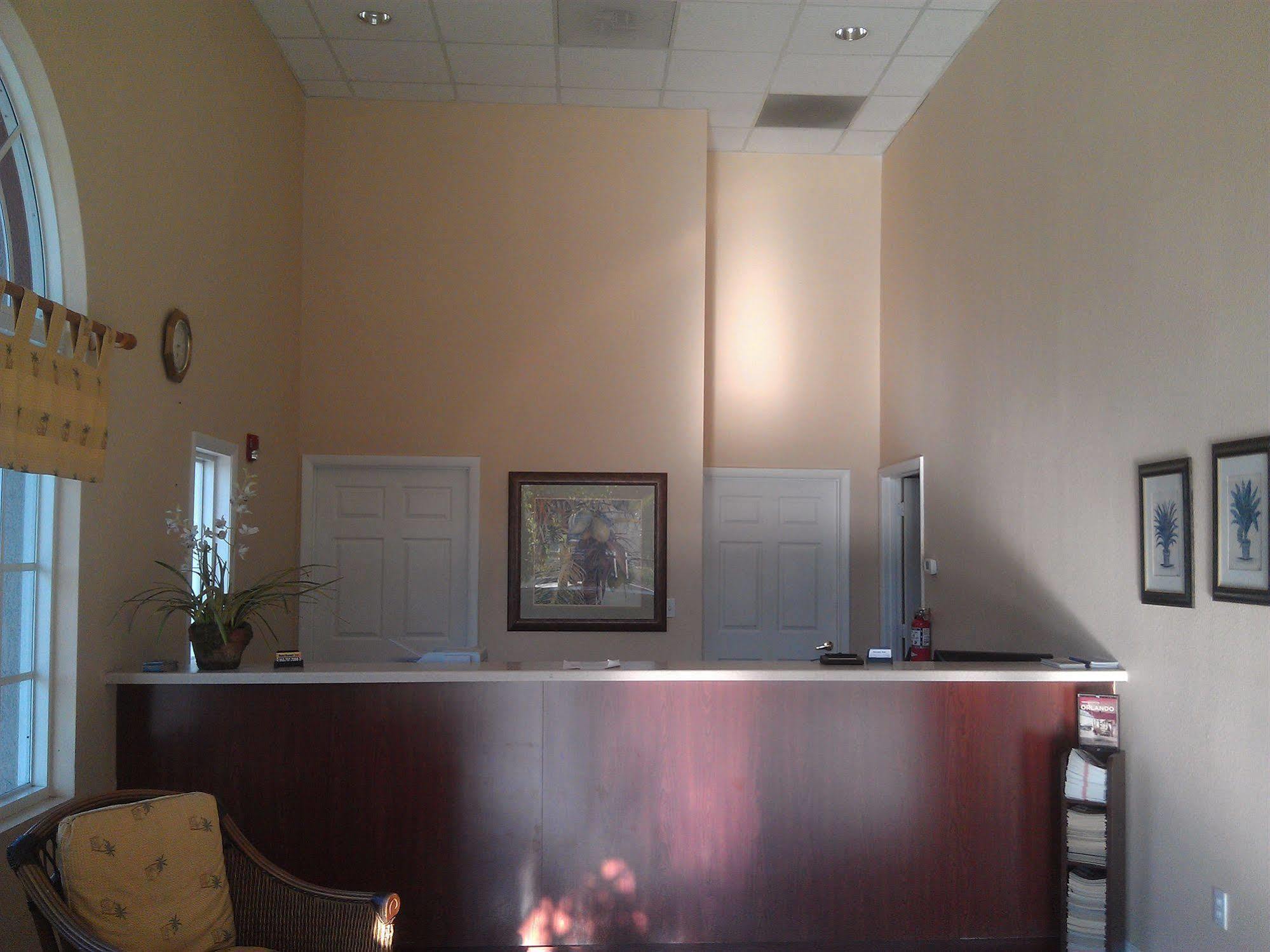 Serena Inn Citrus Ridge Exterior photo
